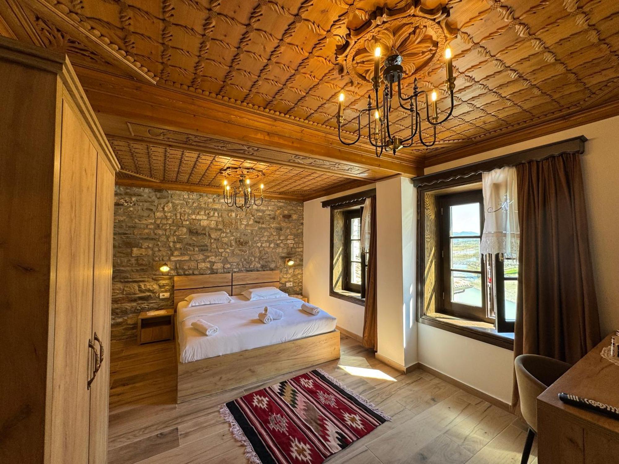 Hotel Ansel Berat Esterno foto