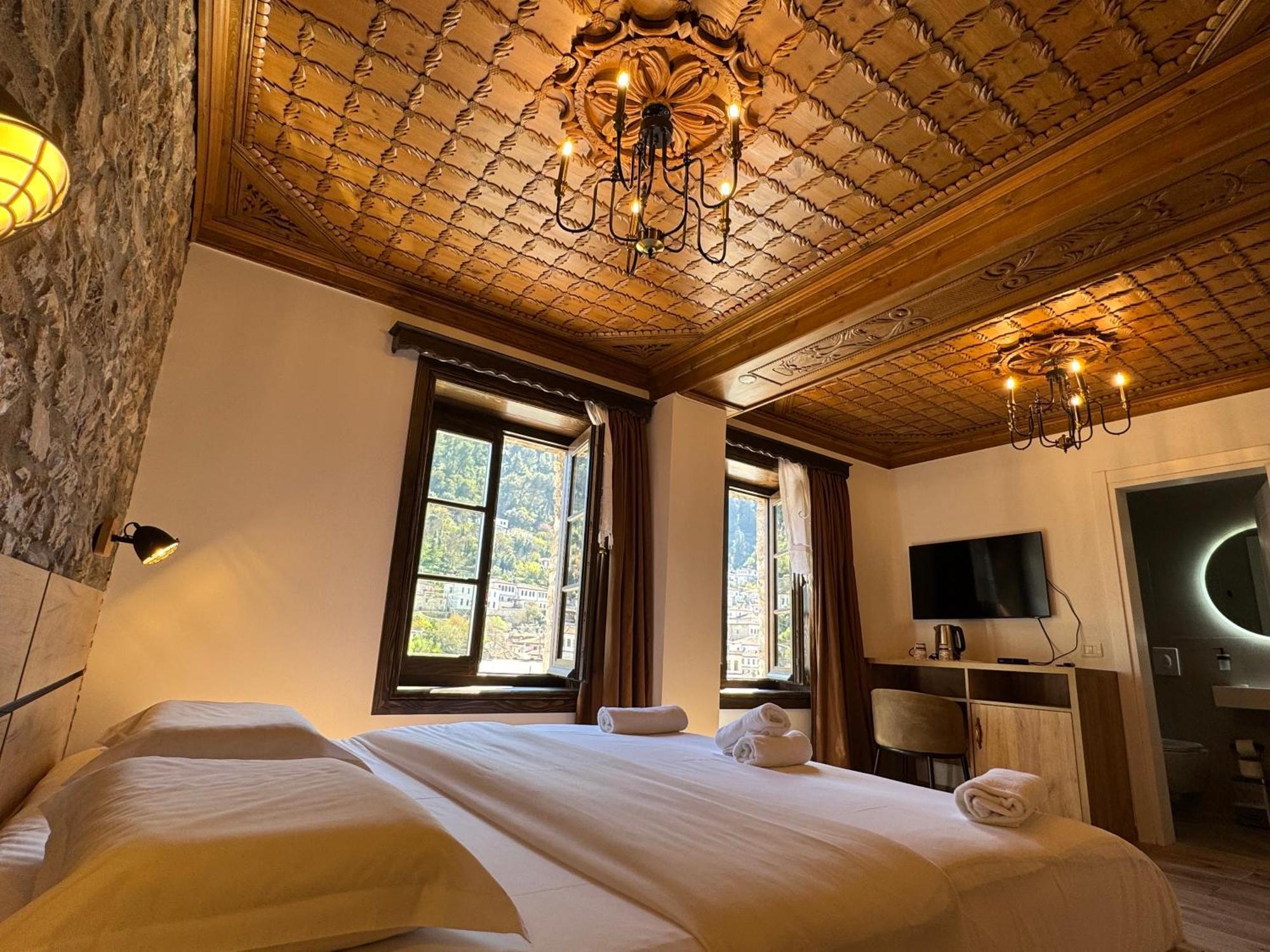 Hotel Ansel Berat Esterno foto