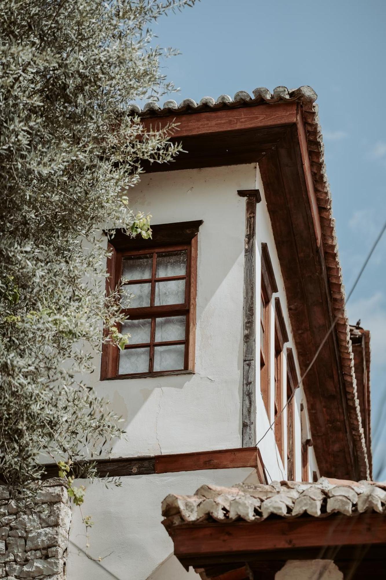 Hotel Ansel Berat Esterno foto