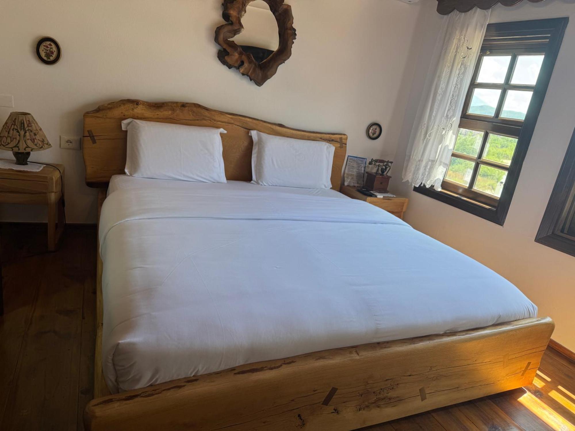 Hotel Ansel Berat Esterno foto