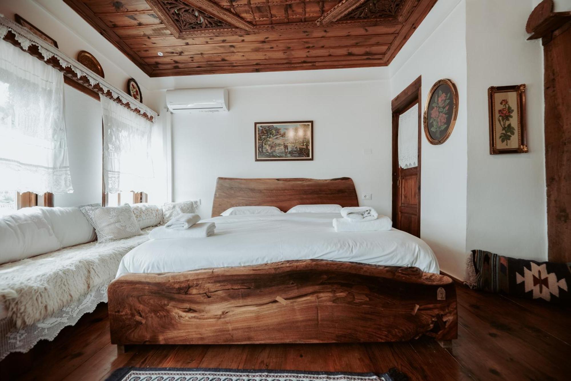 Hotel Ansel Berat Esterno foto
