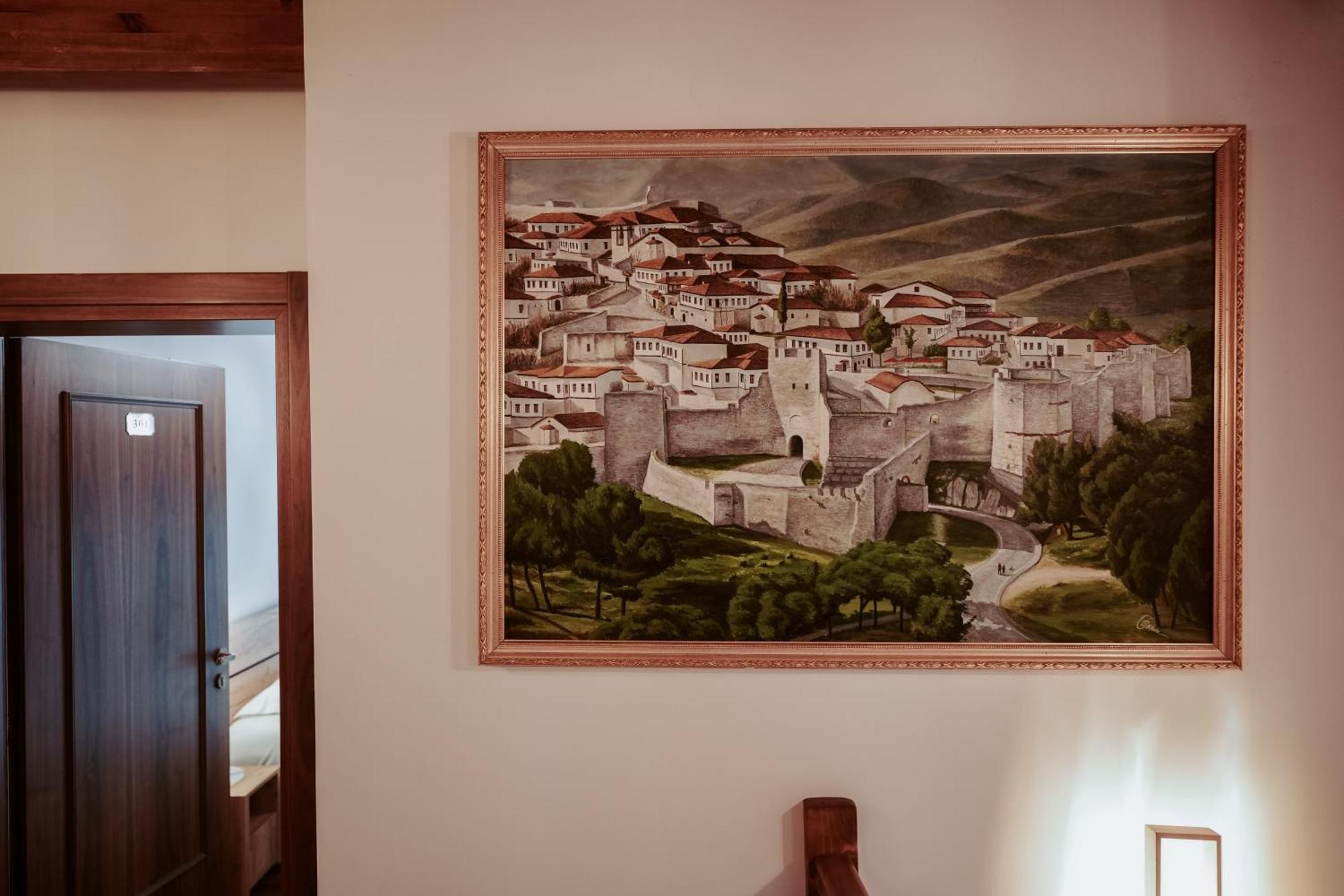 Hotel Ansel Berat Esterno foto